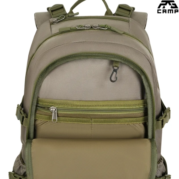 Plecak survivalowy 25l RG CAMP RG1920 khaki – przednia kieszeń z organizerem