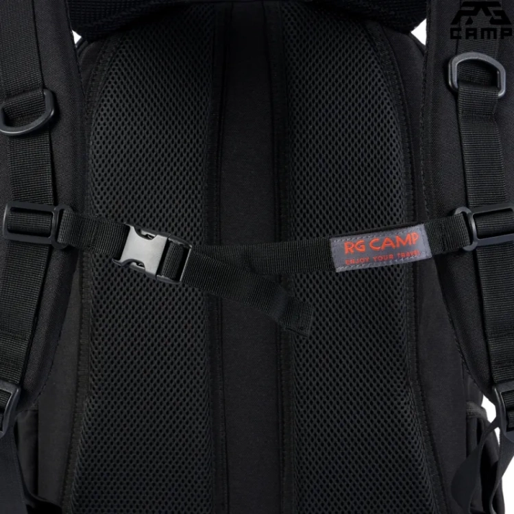 Pas piersiowy w plecaku RG CAMP Urban 30l
