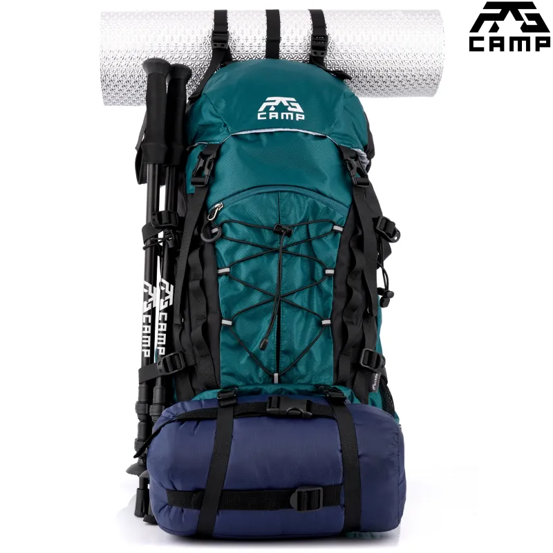 Plecak trekkingowy 40l RG CAMP Adventure morski – z przymocowanymi akcesoriami